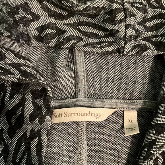 Soft Surroundings leopard print hoodie NWOT - Picture 3 of 7